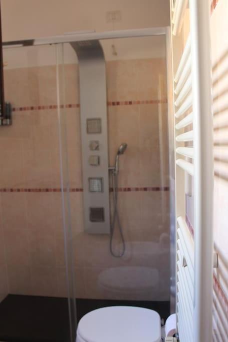 The Garden House Fco, Self Check In And Free Private Parking Apartment Fiumicino Luaran gambar