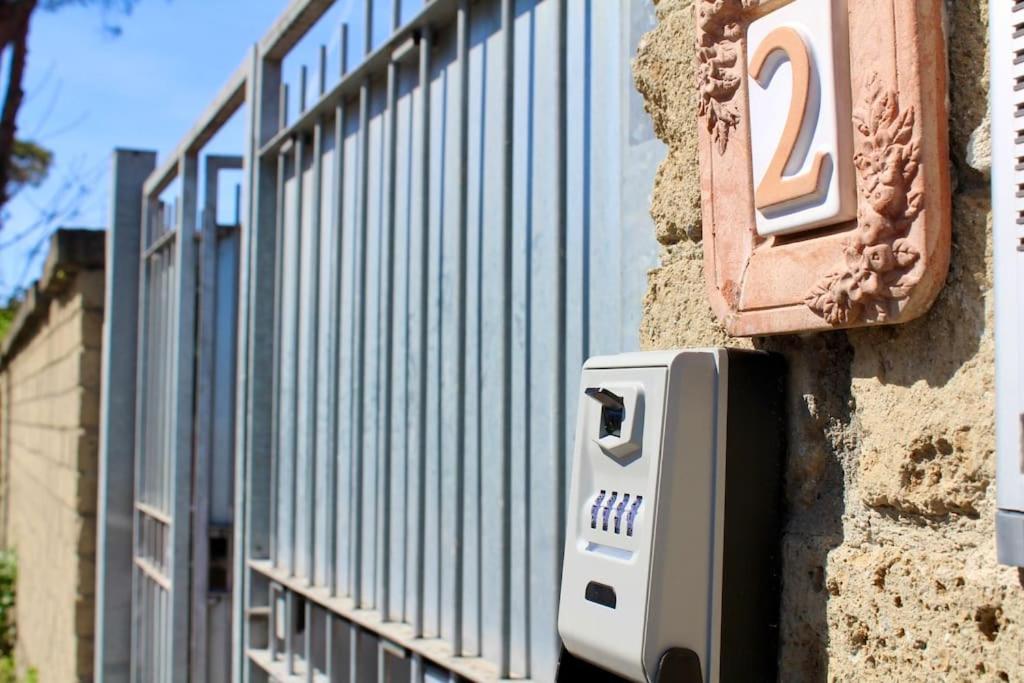 The Garden House Fco, Self Check In And Free Private Parking Apartment Fiumicino Luaran gambar