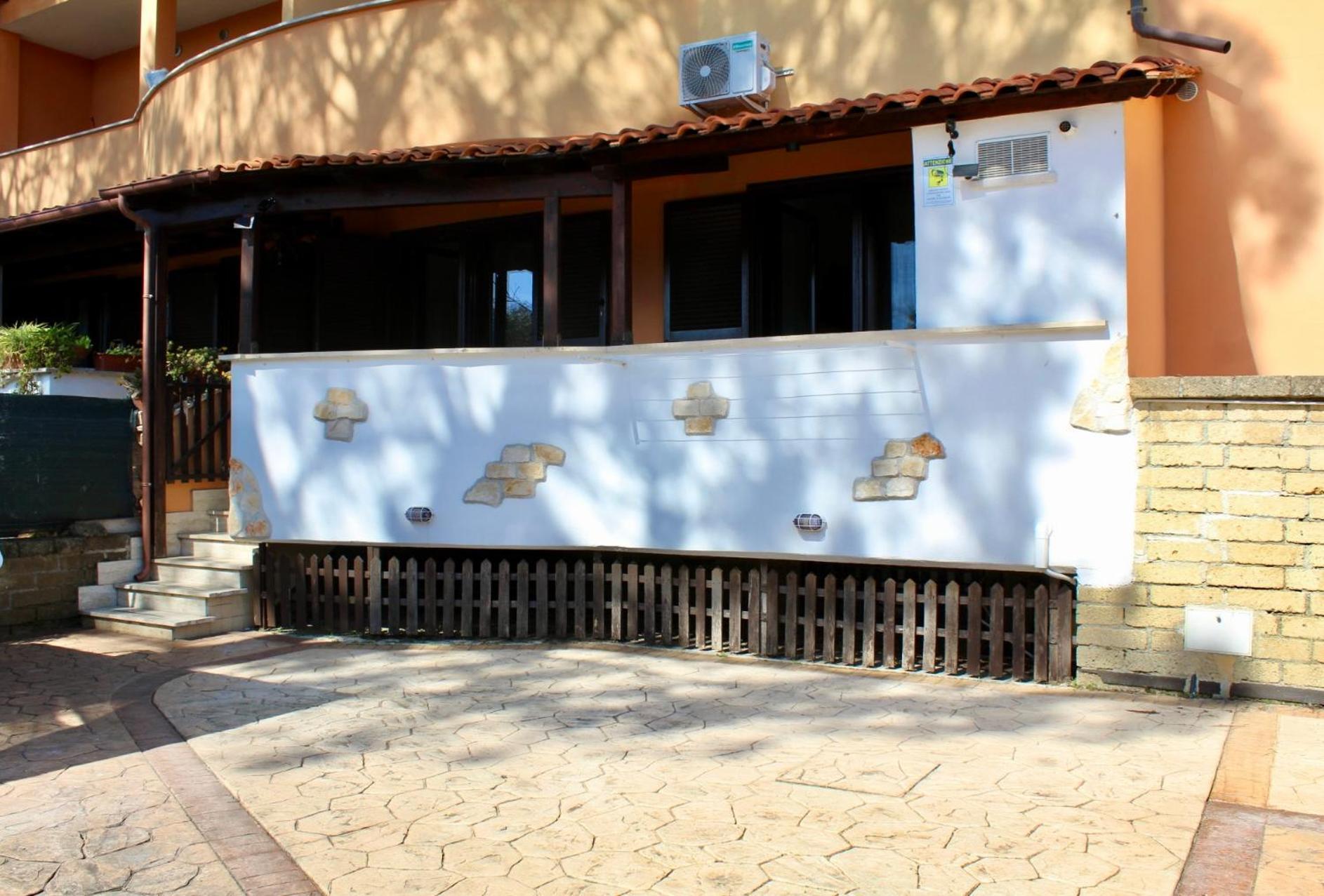 The Garden House Fco, Self Check In And Free Private Parking Apartment Fiumicino Luaran gambar